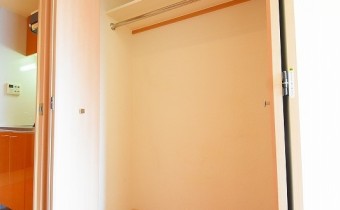 ※室内写真は同マンション内・別タイプのお部屋になります。