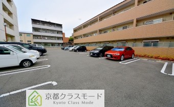敷地内ガレージ