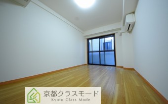 洋室9帖・別アングル