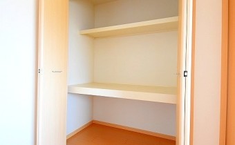 クローゼット③