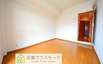 Room6