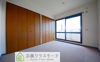 Room6