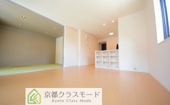 広々リビングは13.8帖♪琉球畳がお洒落です！