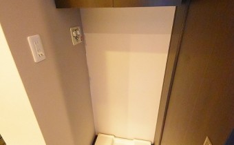 洗濯機置場　※同マンション内の別のお部屋のものです。参考としてご覧ください。