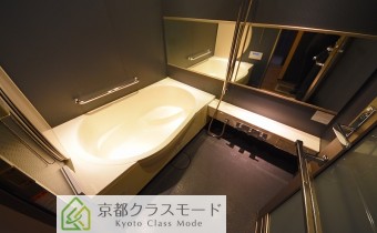 バスルーム　※同マンション内の別のお部屋のものです。参考としてご覧ください。