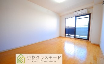 洋室7.7帖