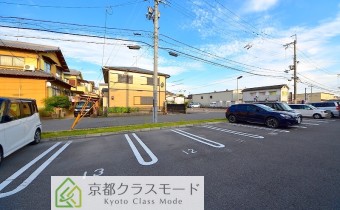 敷地内ガレージ
