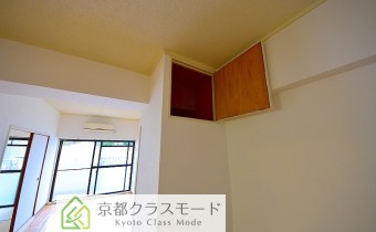 物入収納　※室内写真は同マンション内の102号室の物です（別タイプ）
