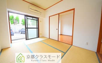 和 6帖　※室内写真は同マンション内の102号室の物です（別タイプ）