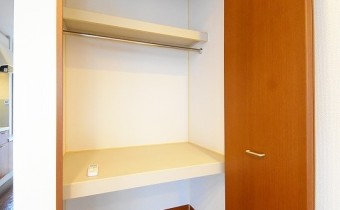 大型のクローゼット
