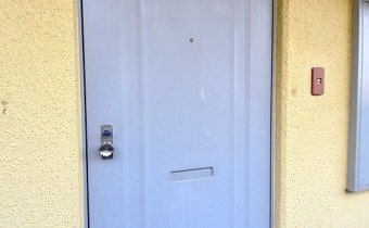 玄関ドア