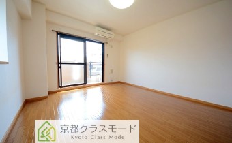 Room8.7