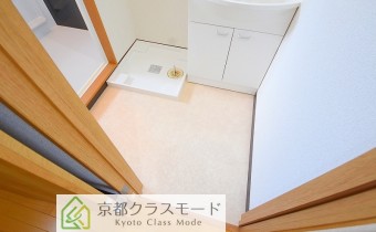 ※室内写真は同マンション内の別タイプのお部屋になります。