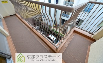 ※室内写真は同マンション内の別タイプのお部屋になります。