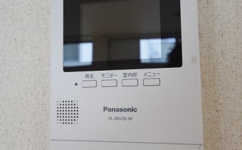 ※室内写真は同マンション内の別タイプのお部屋になります。