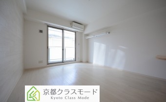 洋室10帖・別アングル