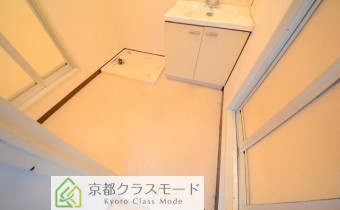脱衣洗面室