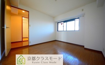 洋室7帖・別アングル