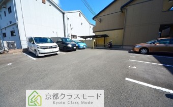 敷地内ガレージ