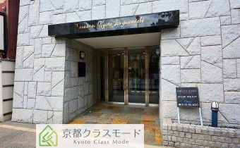 マンションエントランス
