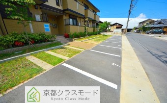 敷地内ガレージ