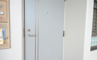 玄関ドア
