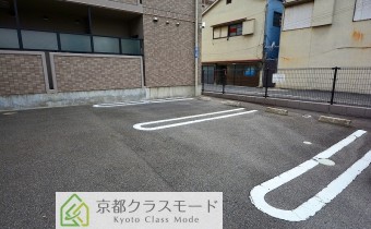 敷地内ガレージ
