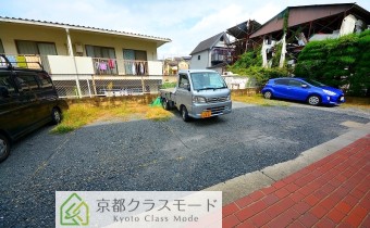 敷地内ガレージ
