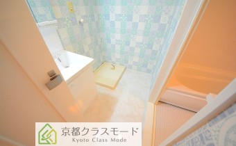 脱衣洗面室