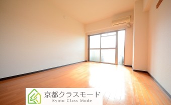 洋室7.7帖