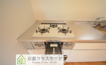 3口ガスコンロ（グリル付き）