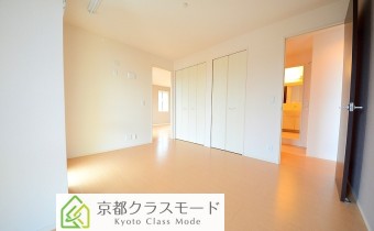 Room7.1
