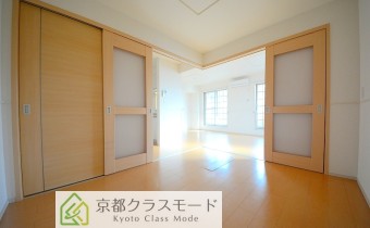 洋室5帖・別アングル