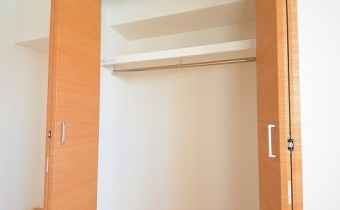 洋室5.4帖のクローゼット