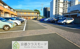 敷地内ガレージ