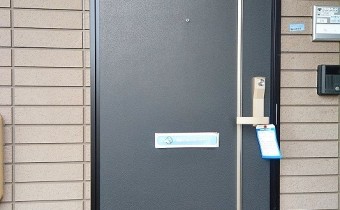 玄関ドア