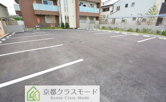 敷地内ガレージ
