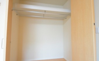 洋室7.5帖のクローゼット