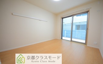 洋室7.4帖