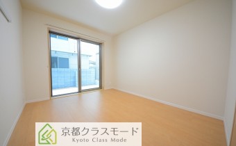 洋室7.4帖