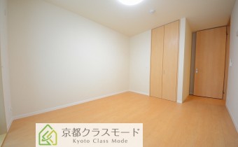 洋室7.4帖
