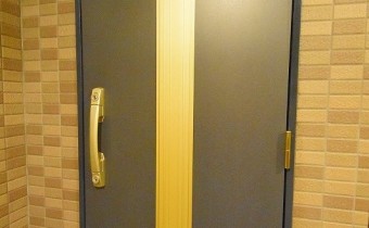 玄関ドア