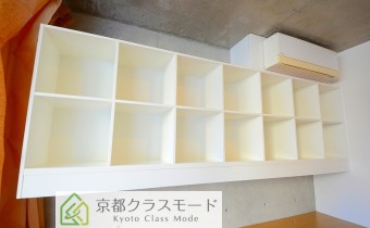 デスクの棚
