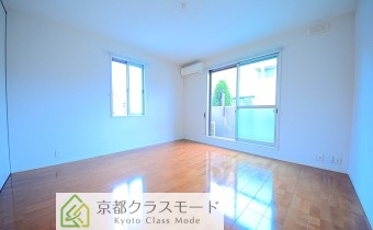 角部屋・2面採光の明るい室内♪