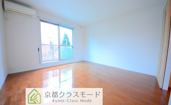 洋室8帖・別アングル