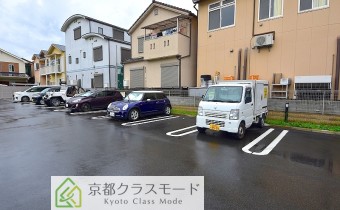 敷地内ガレージ