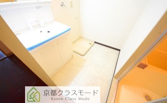 脱衣洗面室