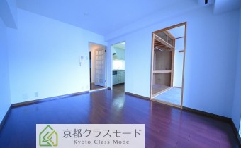 LDK 10.5帖　お手頃なファミリータイプのお部屋！