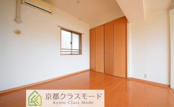 ※室内写真は同マンション内の別タイプのものです。