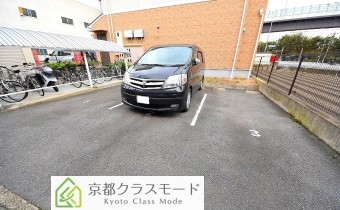 敷地内ガレージ